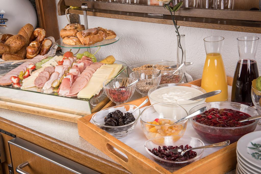 Hotel Amadeus Бад-Верісгофен Екстер'єр фото