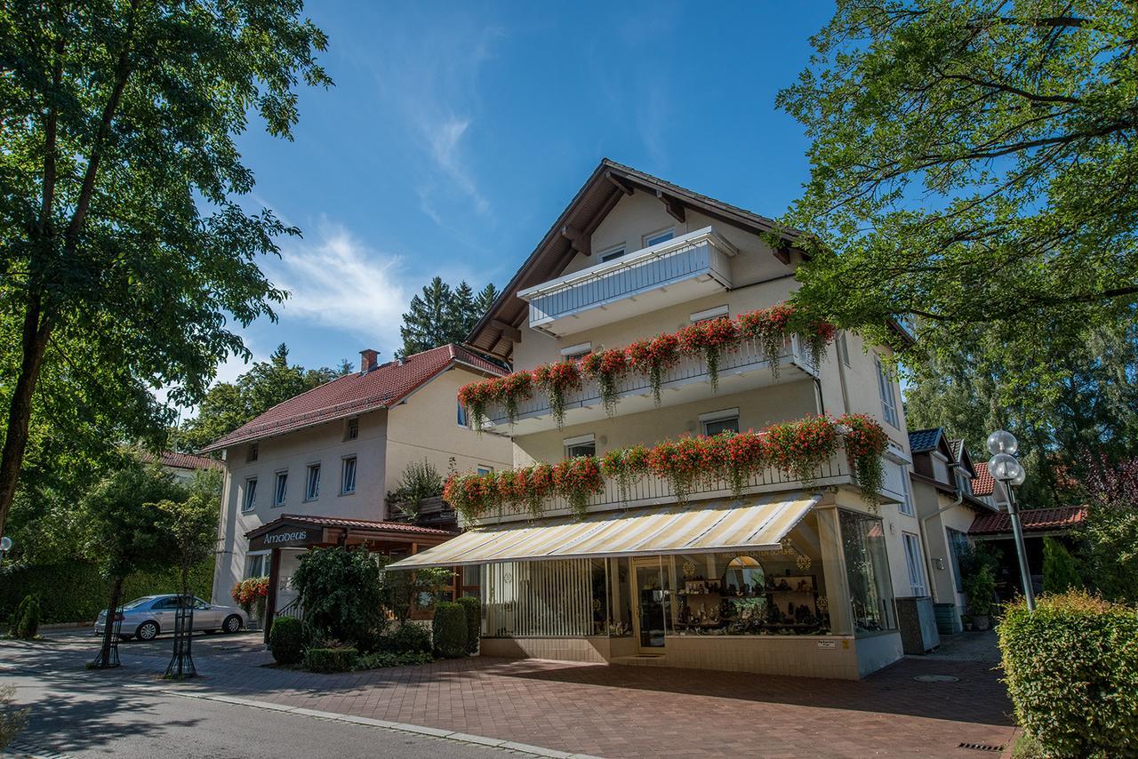 Hotel Amadeus Бад-Верісгофен Екстер'єр фото